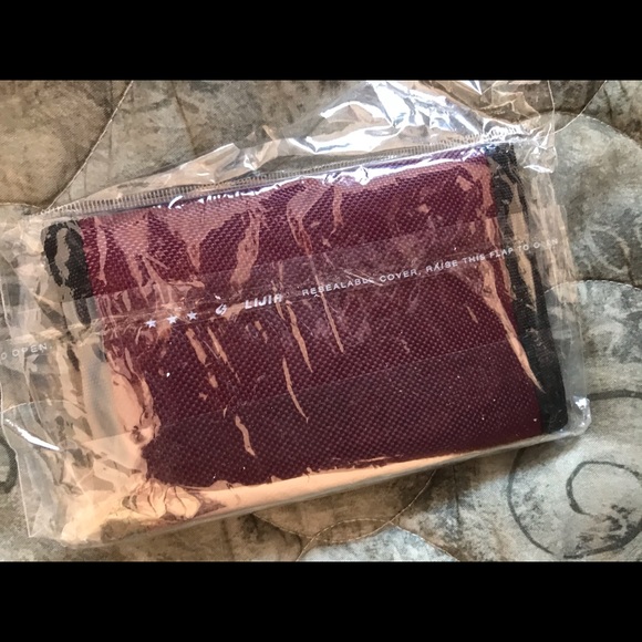 NWT New York yankees wallet - Picture 2 of 2